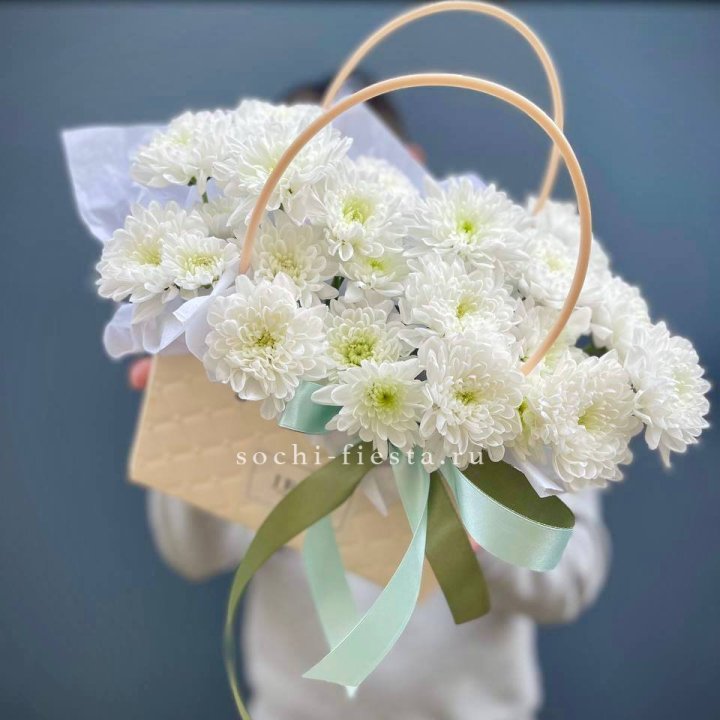 Сумочка с хризантемами в Санкт-Петербурге