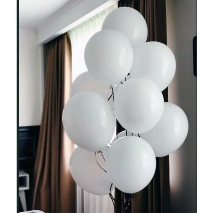 Фонтан шаров "Облако" в Санкт-Петербурге