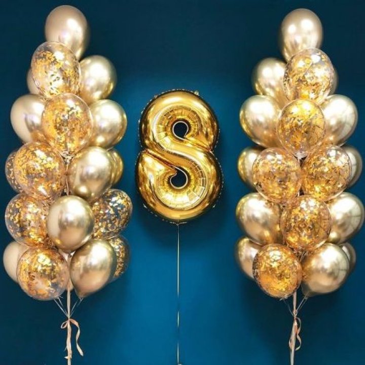 Цифра с фонтанами шаров  в Санкт-Петербурге