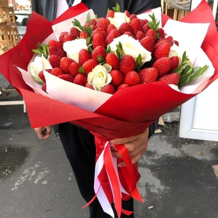 Клубника со сливками №1 в Санкт-Петербурге