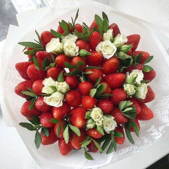 Клубника со сливками №2 в Санкт-Петербурге