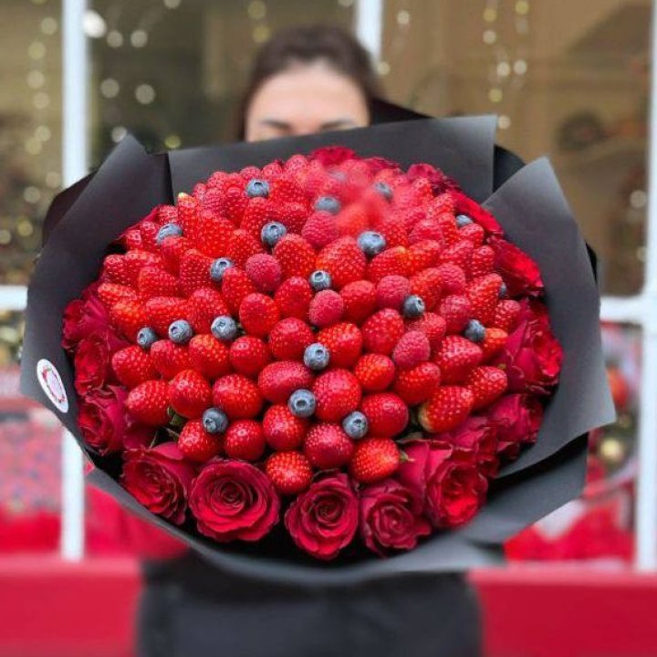 Клубничный бум №2 в Санкт-Петербурге