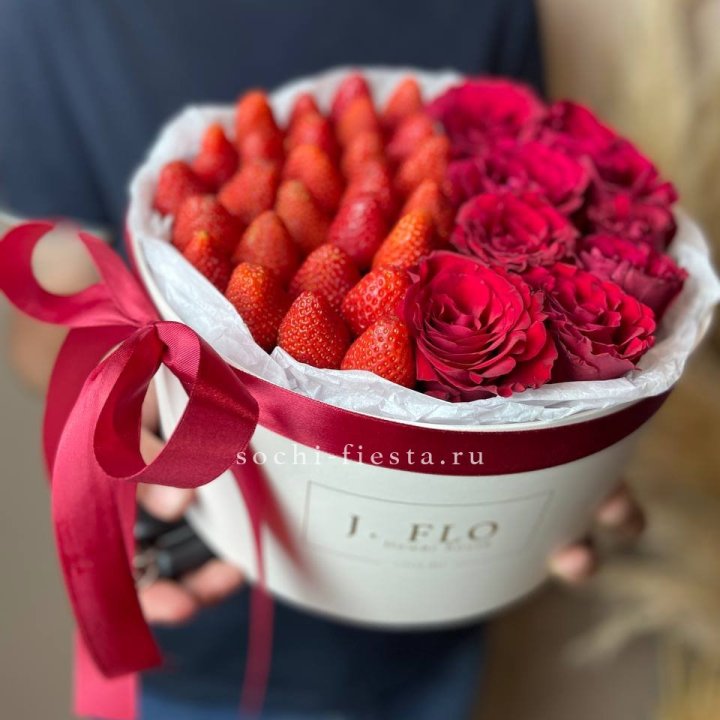 Клубничный бокс №1 в Санкт-Петербурге