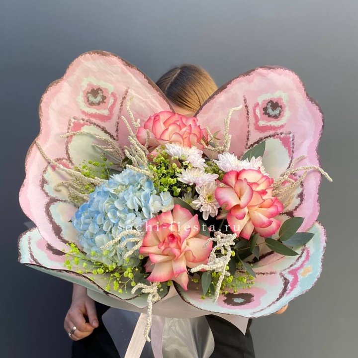 Дизайнерский букет бабочка №5 в Санкт-Петербурге