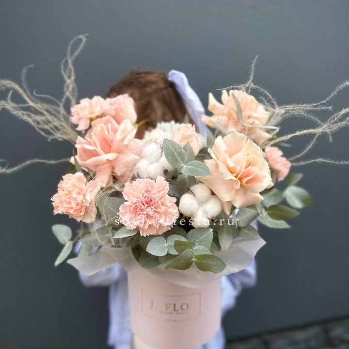 Цветочный бокс "Лесия" в Санкт-Петербурге