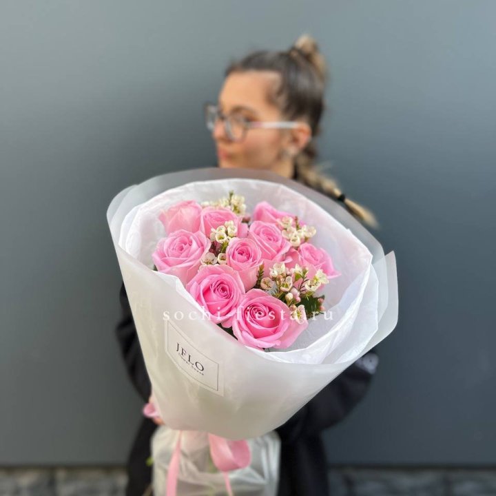 Букет розовых роз  в Санкт-Петербурге