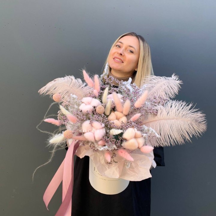 Авторский бокс с сухоцветами в Санкт-Петербурге