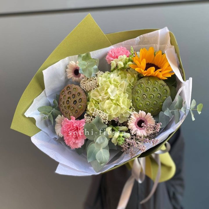  Букет "Озеро любви" в Санкт-Петербурге