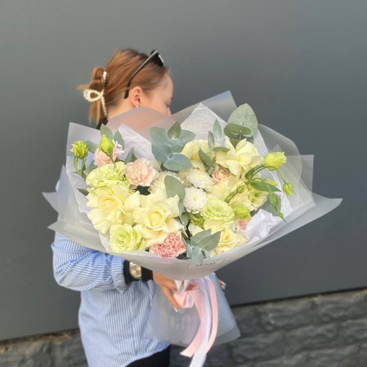  Букет  "Тонкая луна" в Санкт-Петербурге