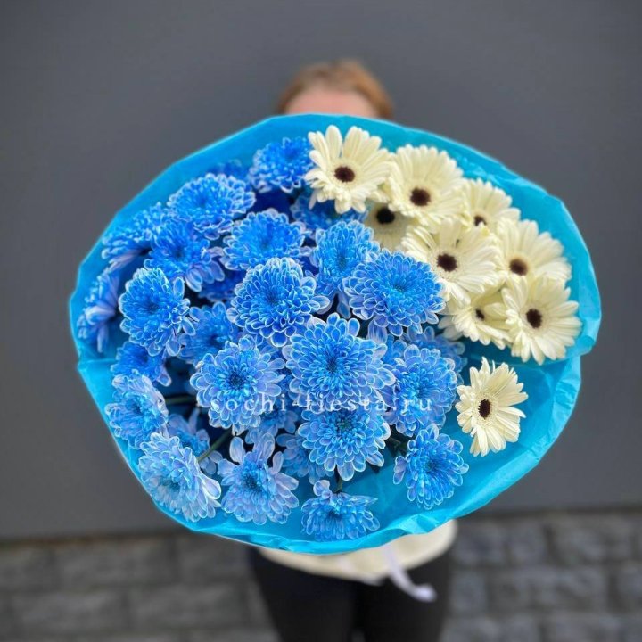 Букет хризантем и гербер в Санкт-Петербурге