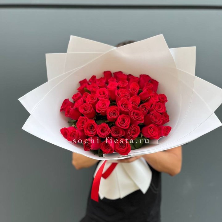51  красная роза в Санкт-Петербурге