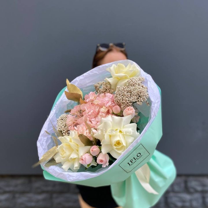 Букет "Белые ночи" в Санкт-Петербурге