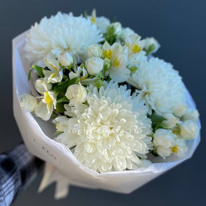 Букет из хризантем "Миранда" в Санкт-Петербурге