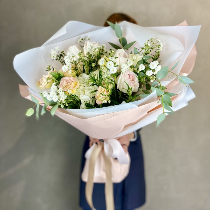 Дизайнерский букет "Элли" в Санкт-Петербурге