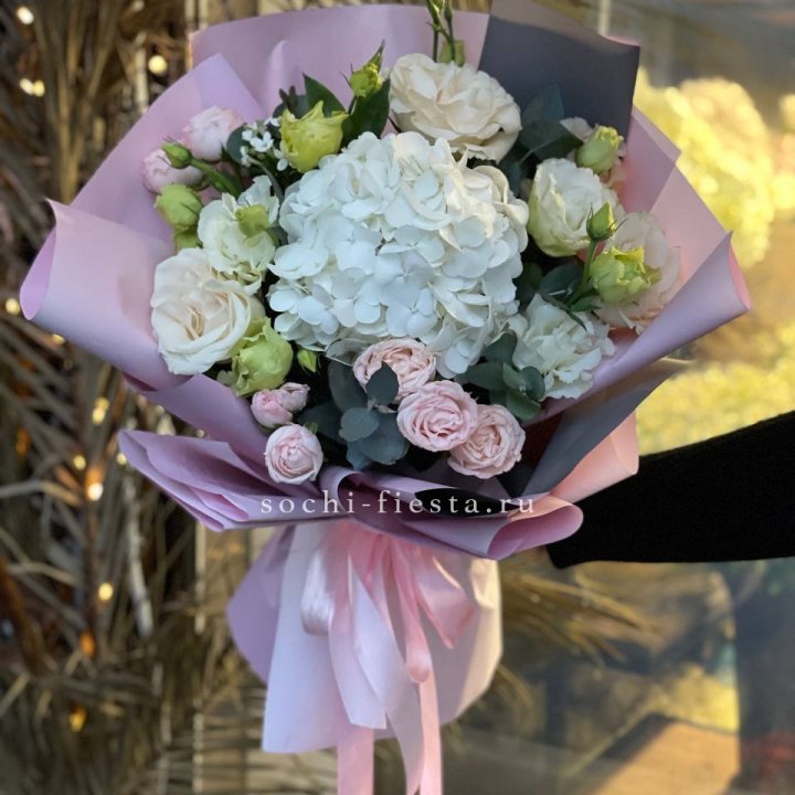 Букет с гортензией №3 в Санкт-Петербурге