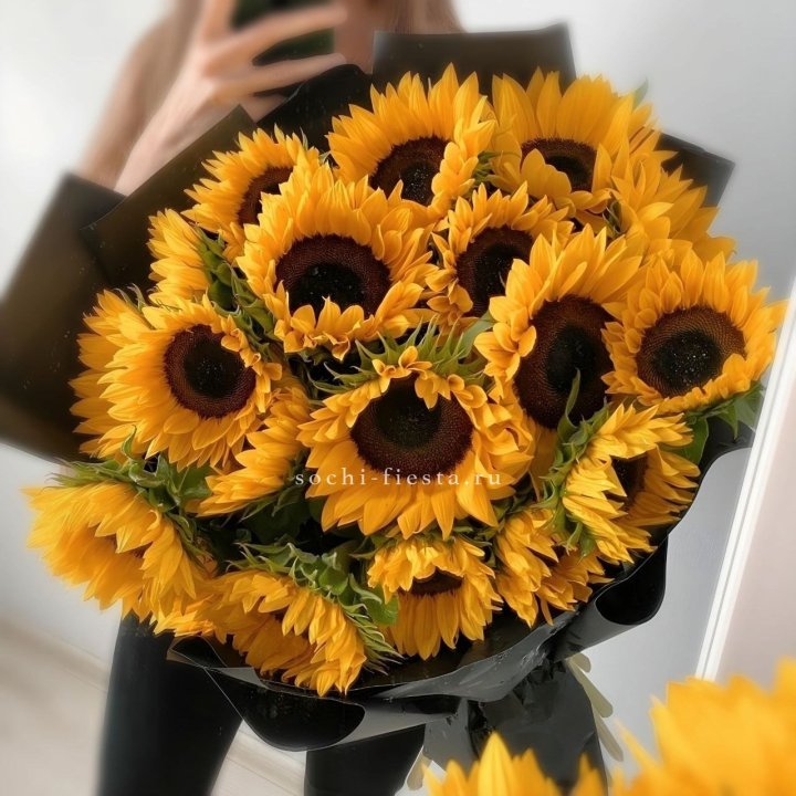 Букет подсолнухов "Гига" в Санкт-Петербурге