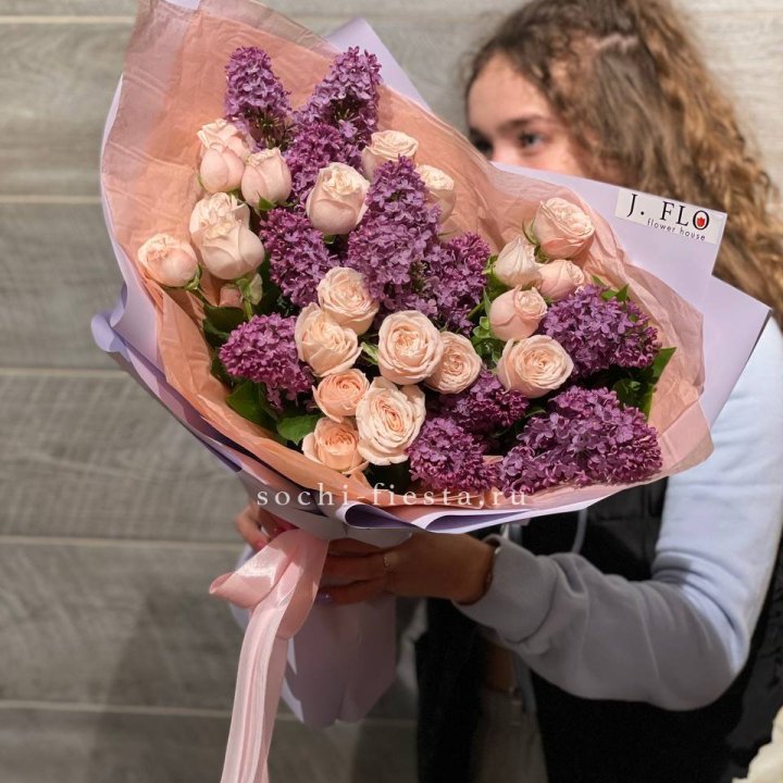 Букет "Лиловая весна" в Санкт-Петербурге