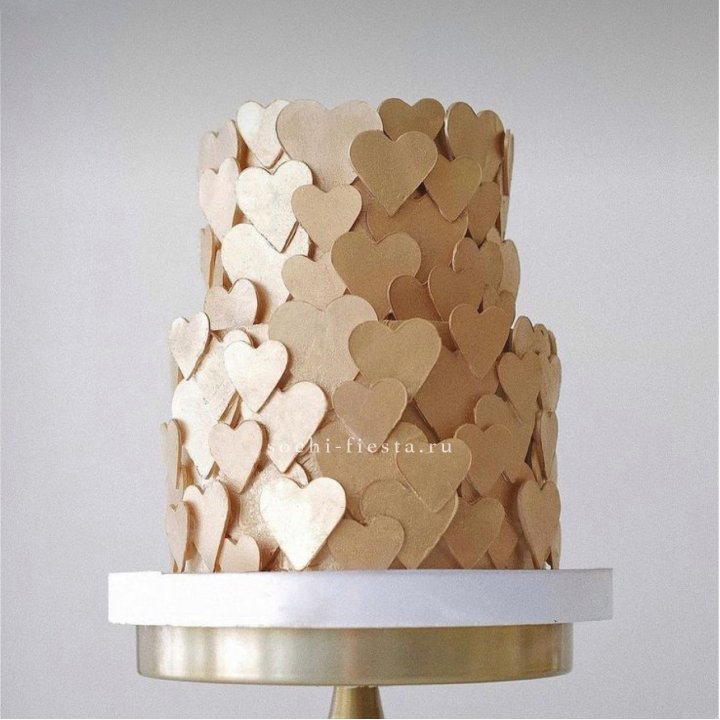 Торт "Hearts" gold в Санкт-Петербурге