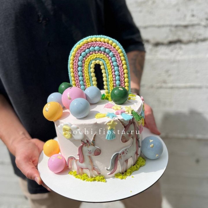Торт "Радуга с единорогом" с доставкой в Санкт-Петербурге