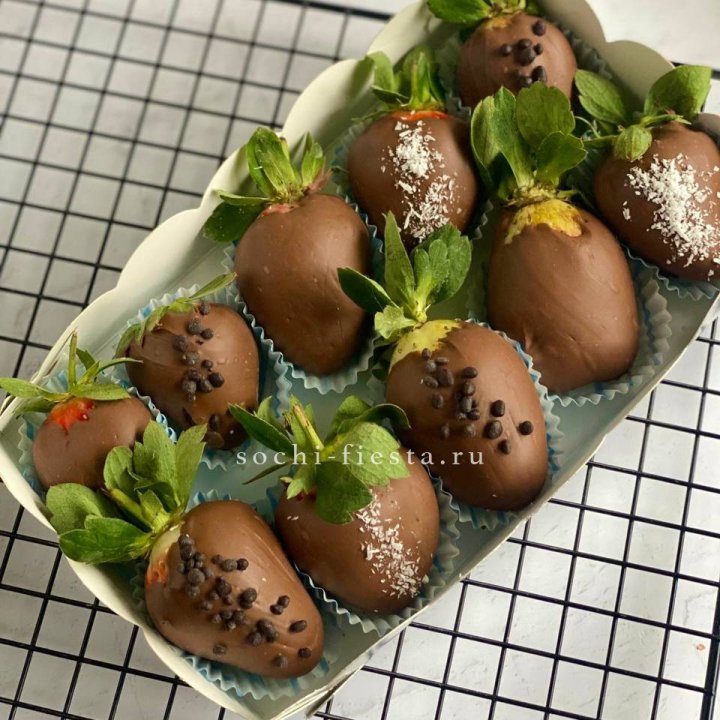 Клубника в шоколаде 10 ягод в Санкт-Петербурге