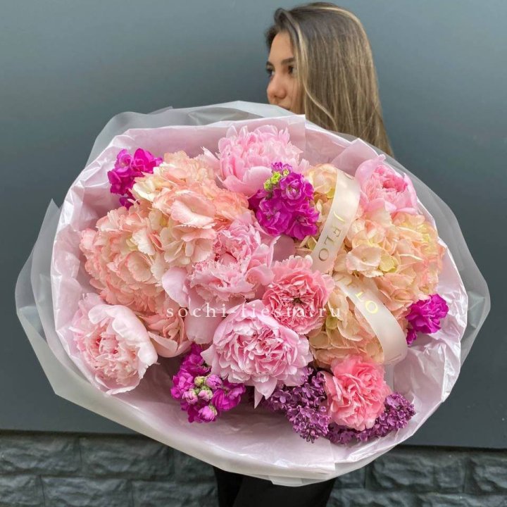  Букет "Фловер пионс" в Санкт-Петербурге