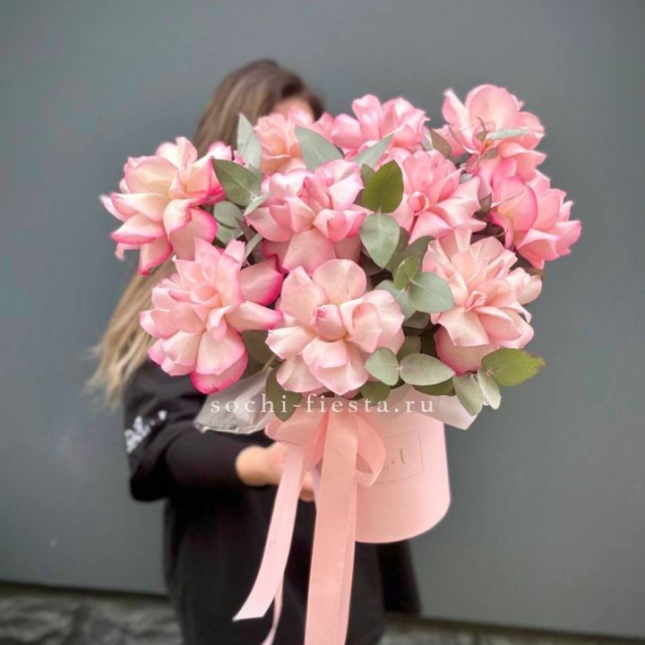 11 Фрунцузских роз "Венди" в Санкт-Петербурге