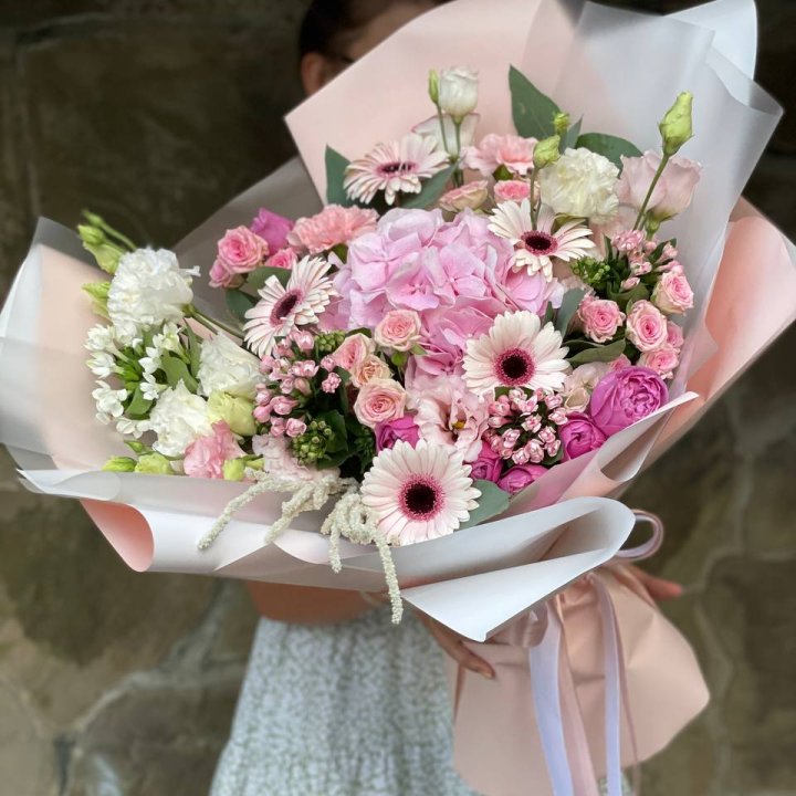 Авторский букет Пич в Санкт-Петербурге