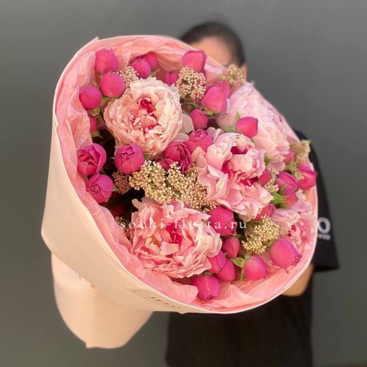  Букет с пионами "Преференс" в Санкт-Петербурге