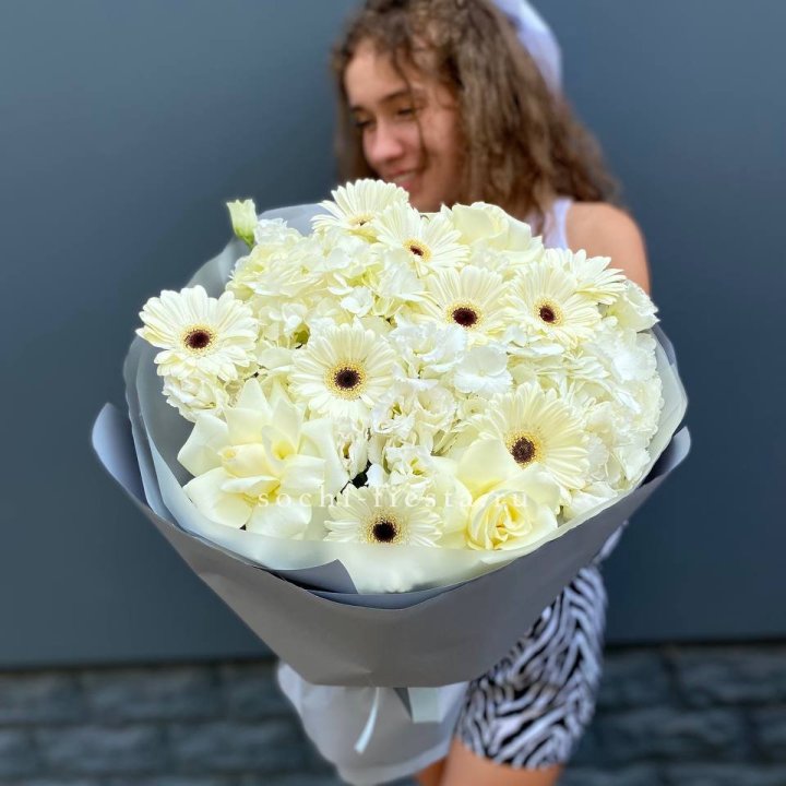  Букет "Вайт люксур" в Санкт-Петербурге