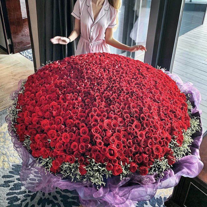 1001 роза в Санкт-Петербурге