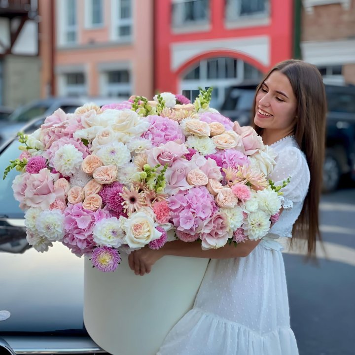 Дизайнерский цилиндр "Мелиса" в Санкт-Петербурге