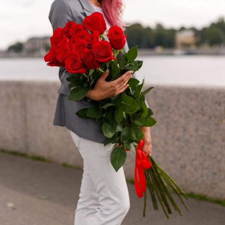 15 метровых голландских роз в Санкт-Петербурге