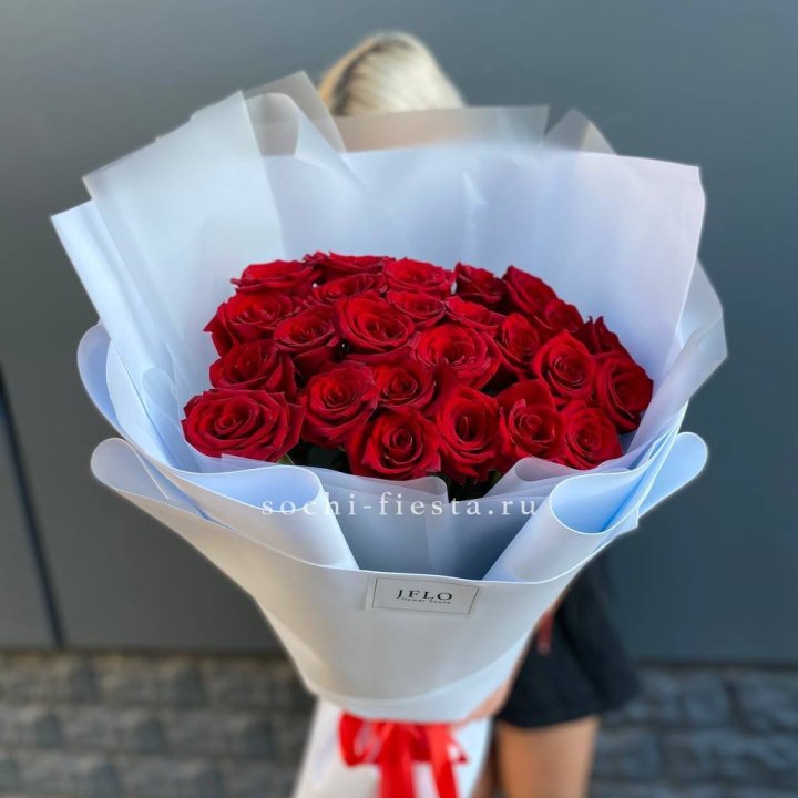 25 высоких роз  в Санкт-Петербурге