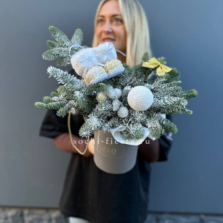 Новогодний бокс "Ботс голд" в Санкт-Петербурге