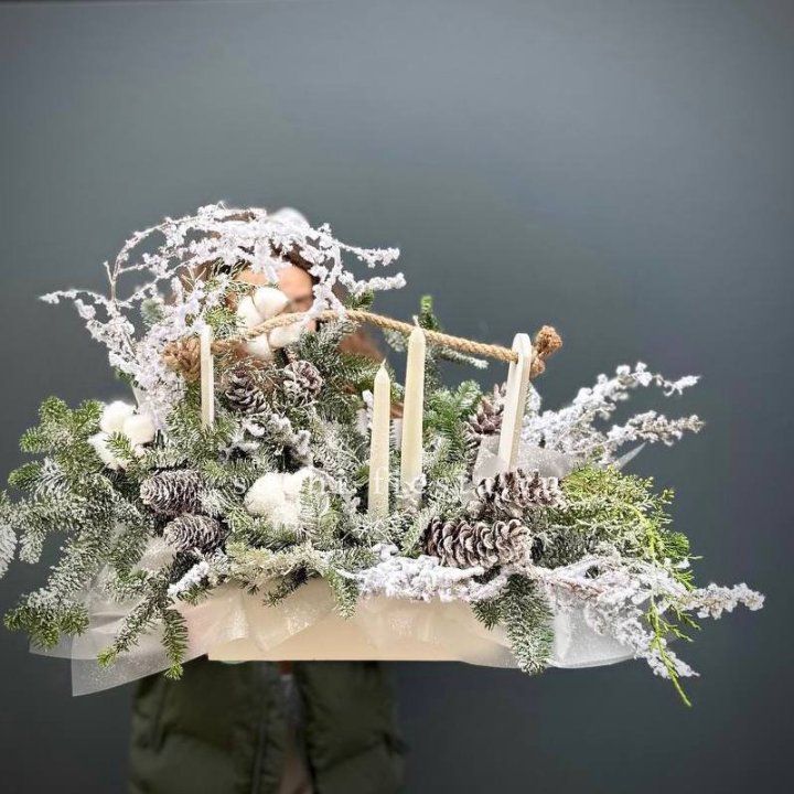 Новогодняя композиция  в Санкт-Петербурге