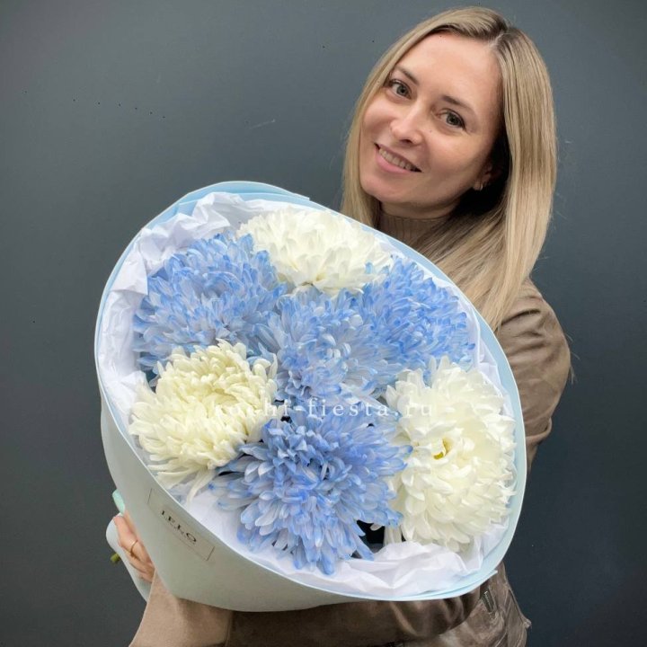 Букет из 7 хризантем  в Санкт-Петербурге