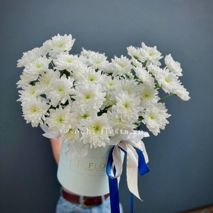 Коробка с хризантемами №3 в Санкт-Петербурге