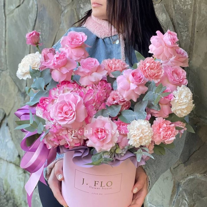 Цветочный бокс "Эсмиральда" в Санкт-Петербурге