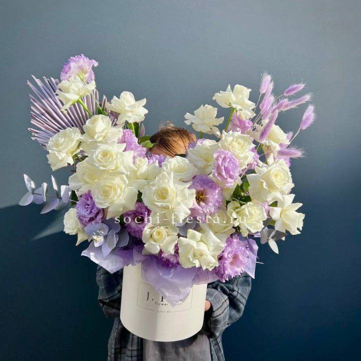 Цветочный бокс "Изабель" в Санкт-Петербурге