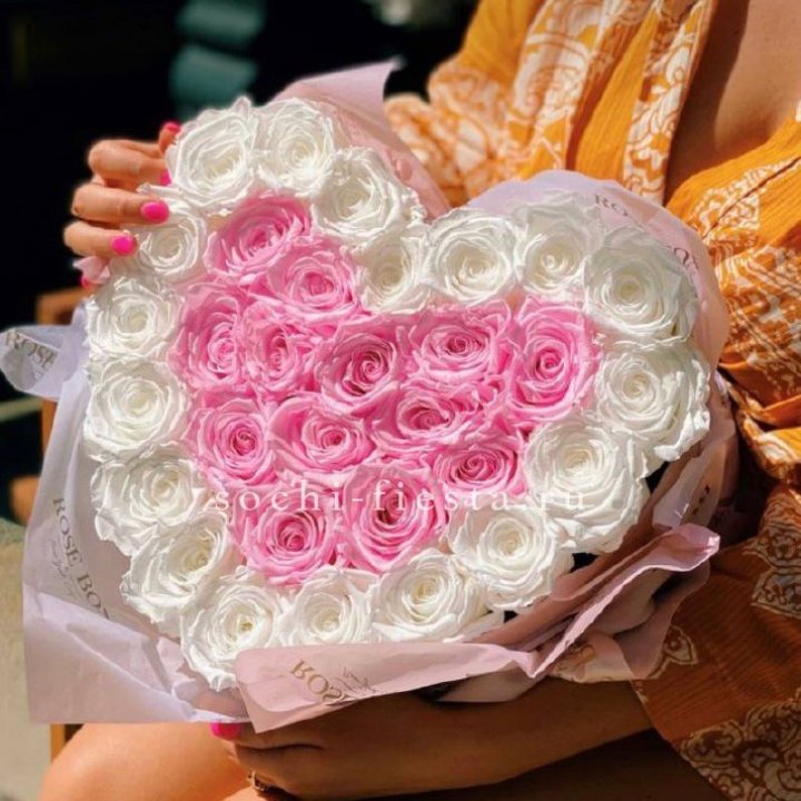 Бокс сердце с розами №2 в Санкт-Петербурге