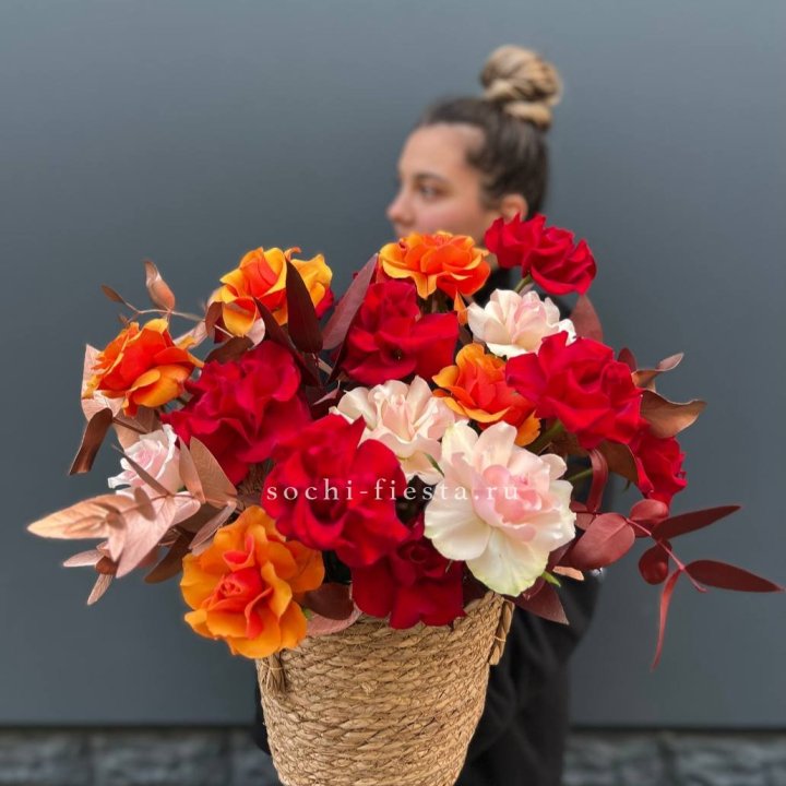 Авторский бокс "Роксана" в джутовом кашпо в Санкт-Петербурге