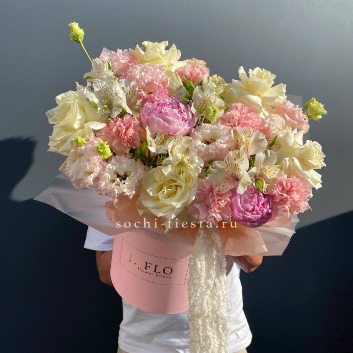 Дизайнерский бокс "Альфина" в Санкт-Петербурге