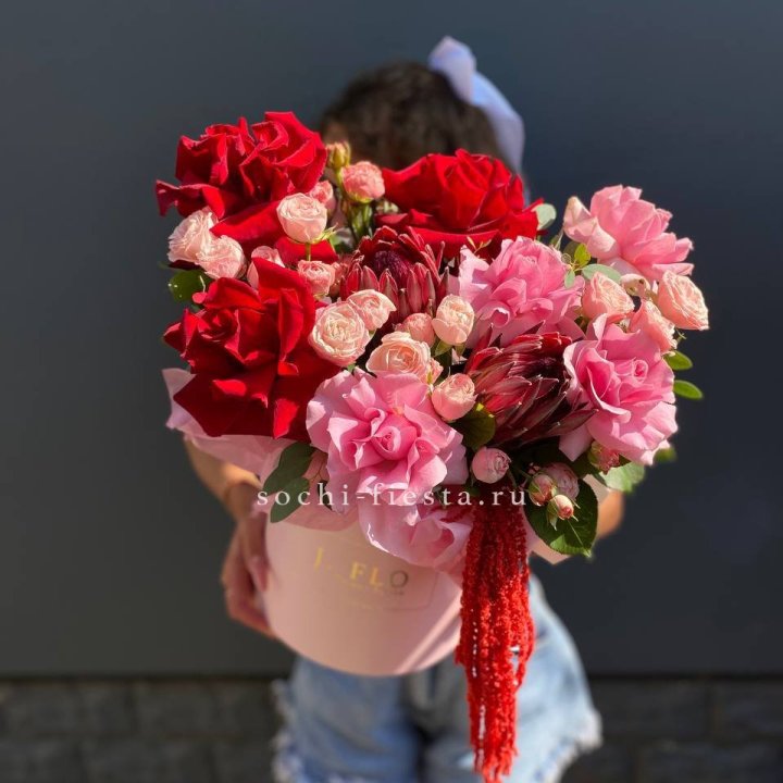 Дизайнерский цилиндр "Густо" в Санкт-Петербурге