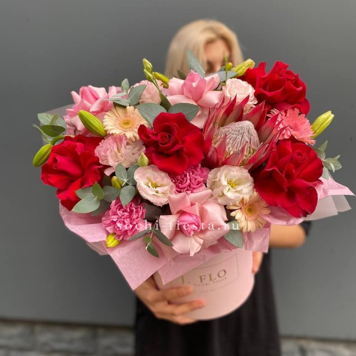 Коробка "Краски солнца" в Санкт-Петербурге