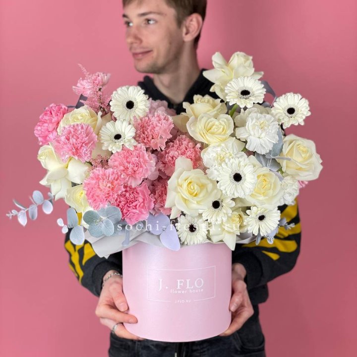 Дизайнерский бокс "Индира" с доставкой в Санкт-Петербурге