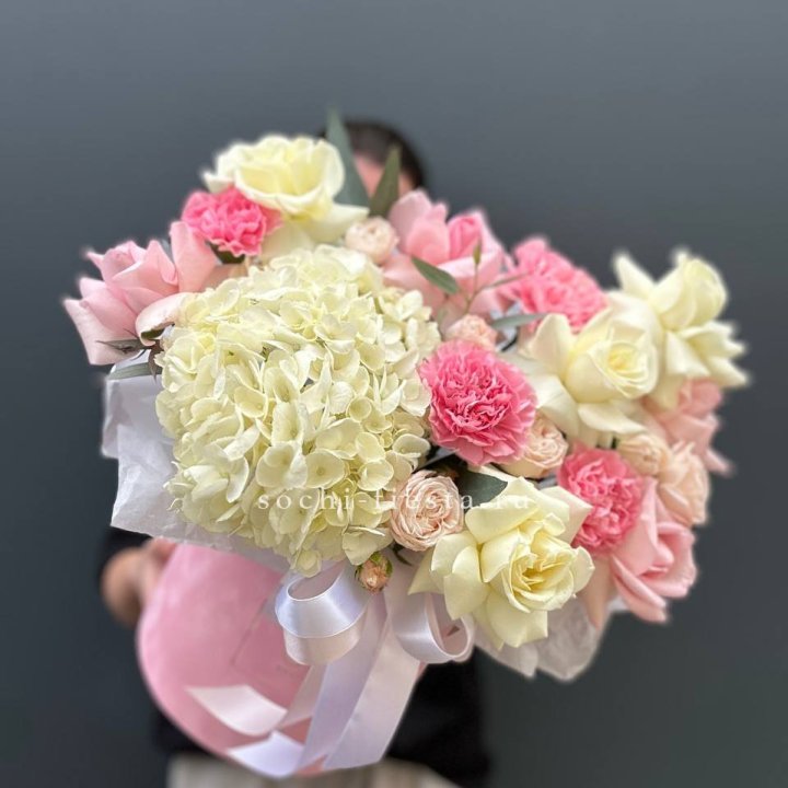 Дизайнерский цилиндр №5 в Санкт-Петербурге