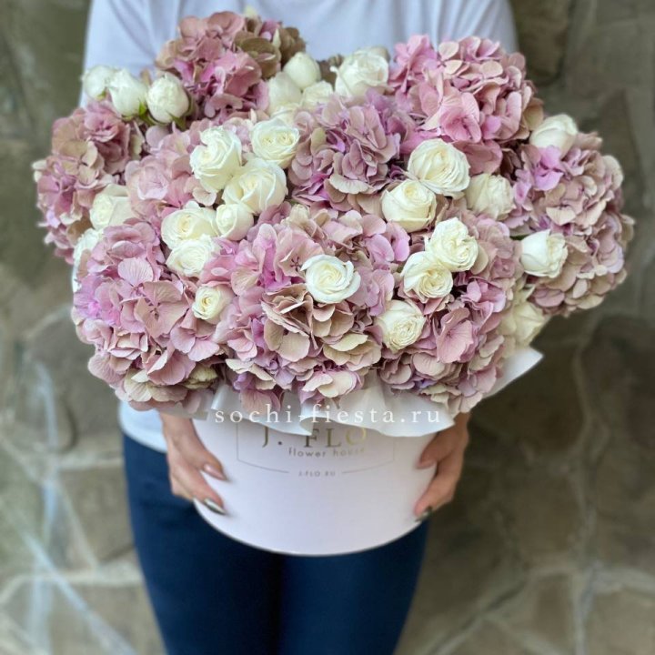 Бокс "Изобела пинк" в Санкт-Петербурге