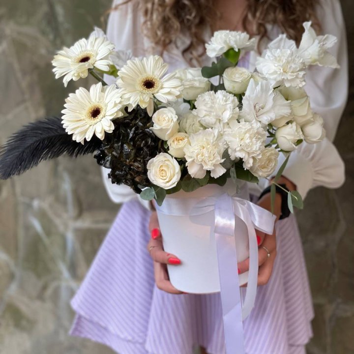 Дизайнерский цилиндр №3 в Санкт-Петербурге