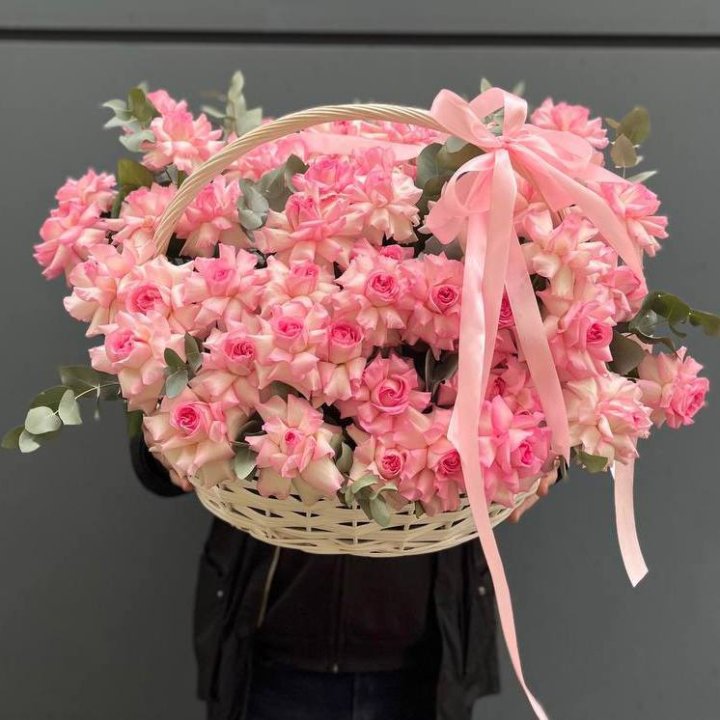 51 розовая роза в корзине в Санкт-Петербурге