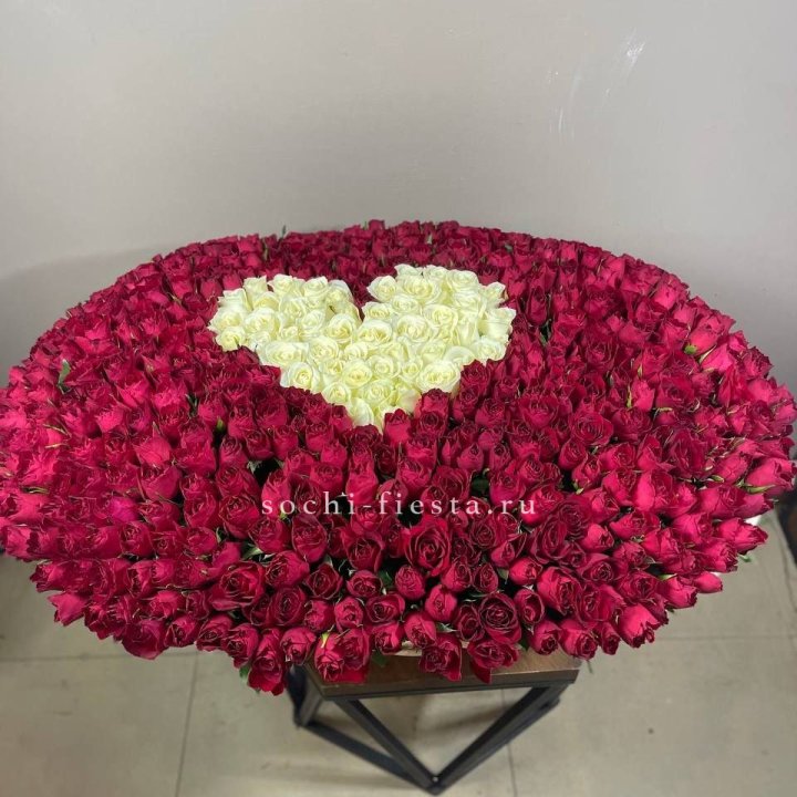 501 роза в корзине в Санкт-Петербурге